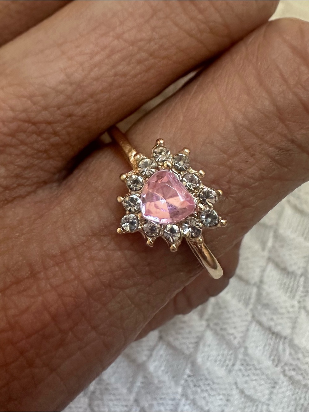 Green pearl  ring